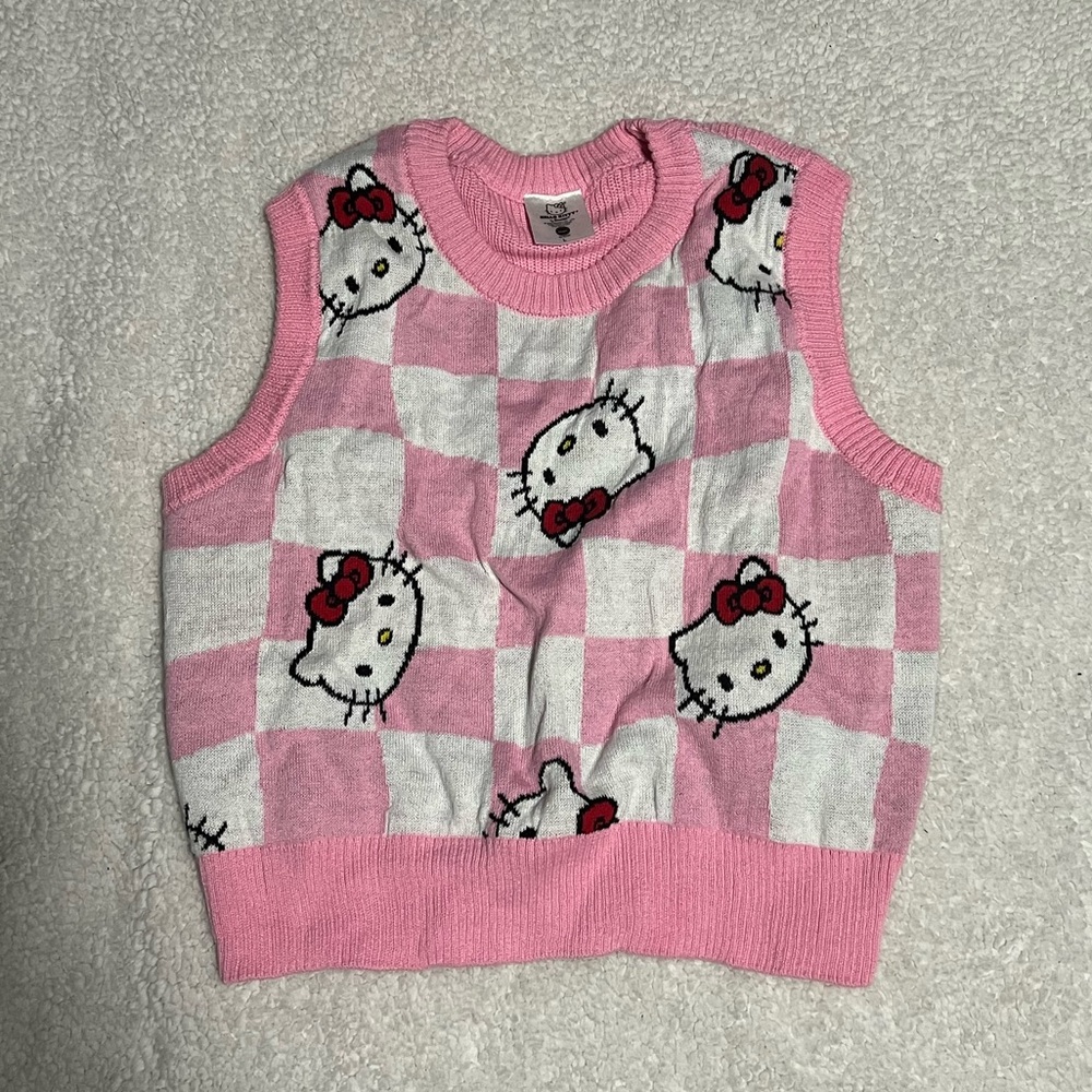 Hello kitty top - Picture 2 of 3